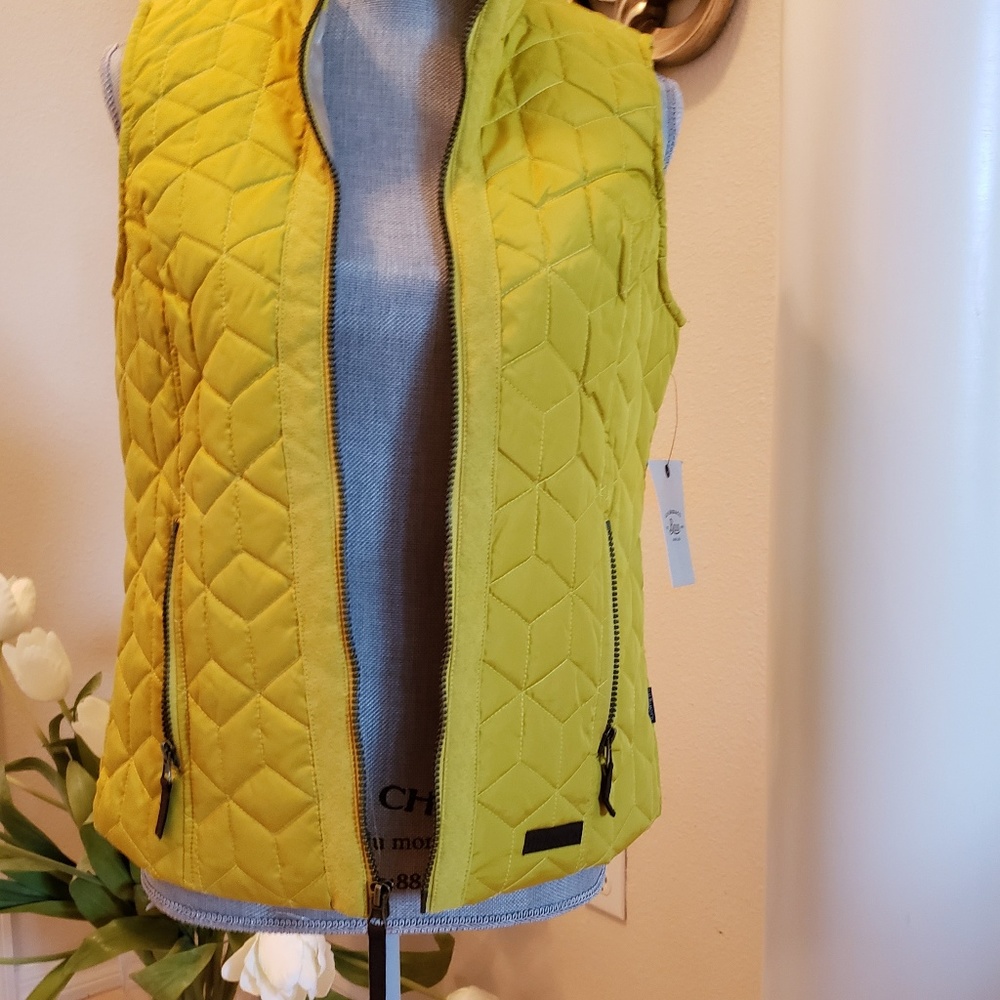 G.H.BASS & CO - Chartreuse quilted vest